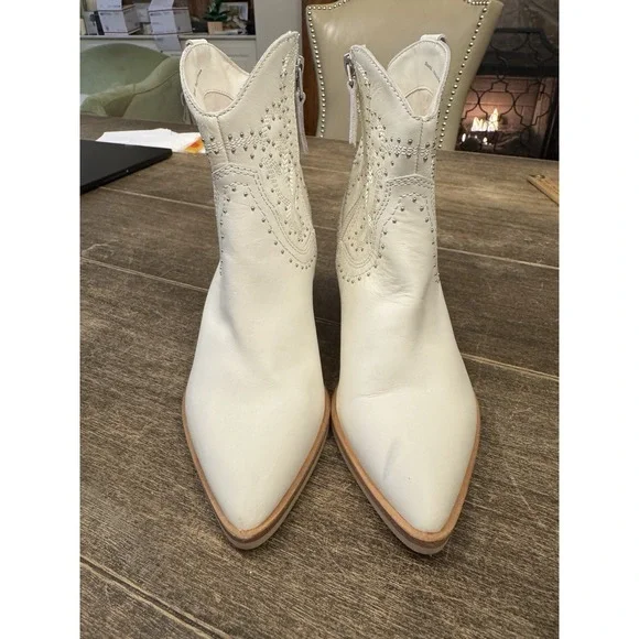 Dolce Vita Solow Stud Off White Leather Western Boot Womens Size 6.5 Cowgirl - Picture 4 of 12
